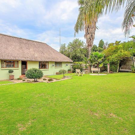 Ndalo Guest House, Badplaas Esterno foto